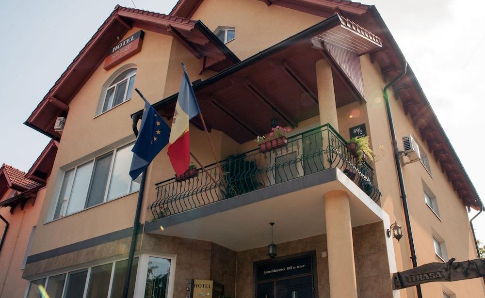 Majami Hotel Chisinau Exterior photo