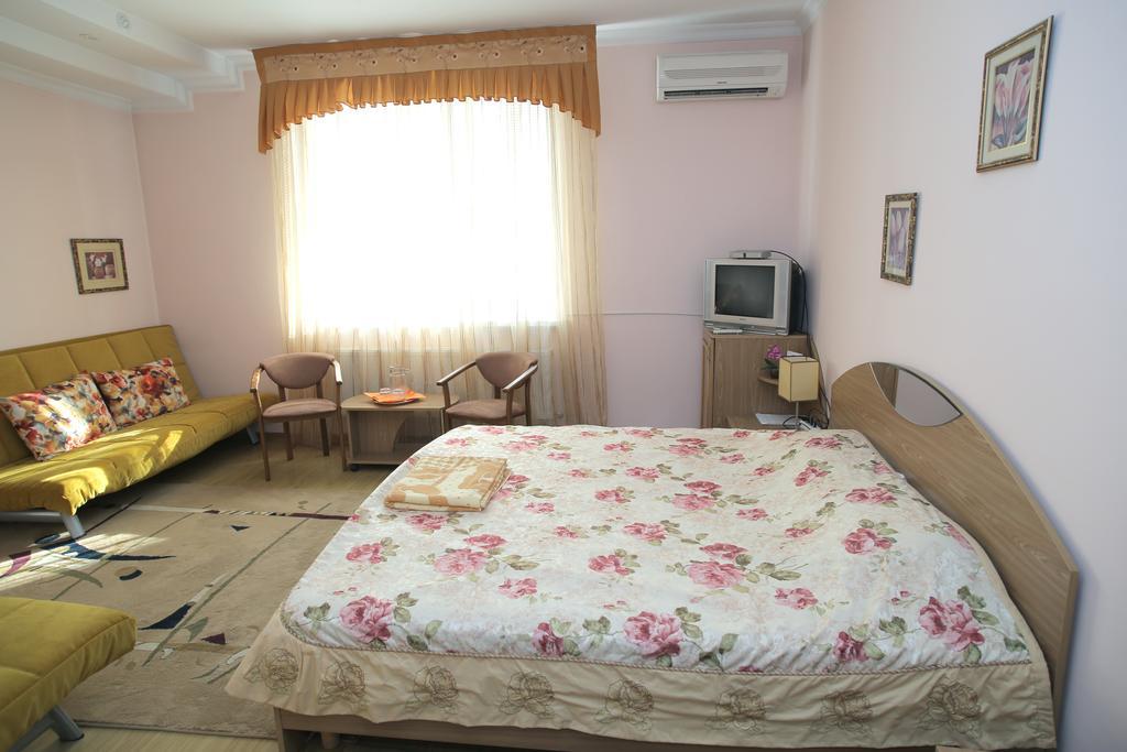 Majami Hotel Chisinau Exterior photo